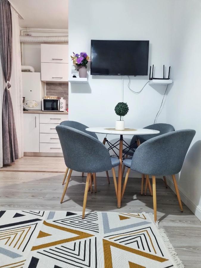 Ra Apartment - Ared Oradea Exterior photo